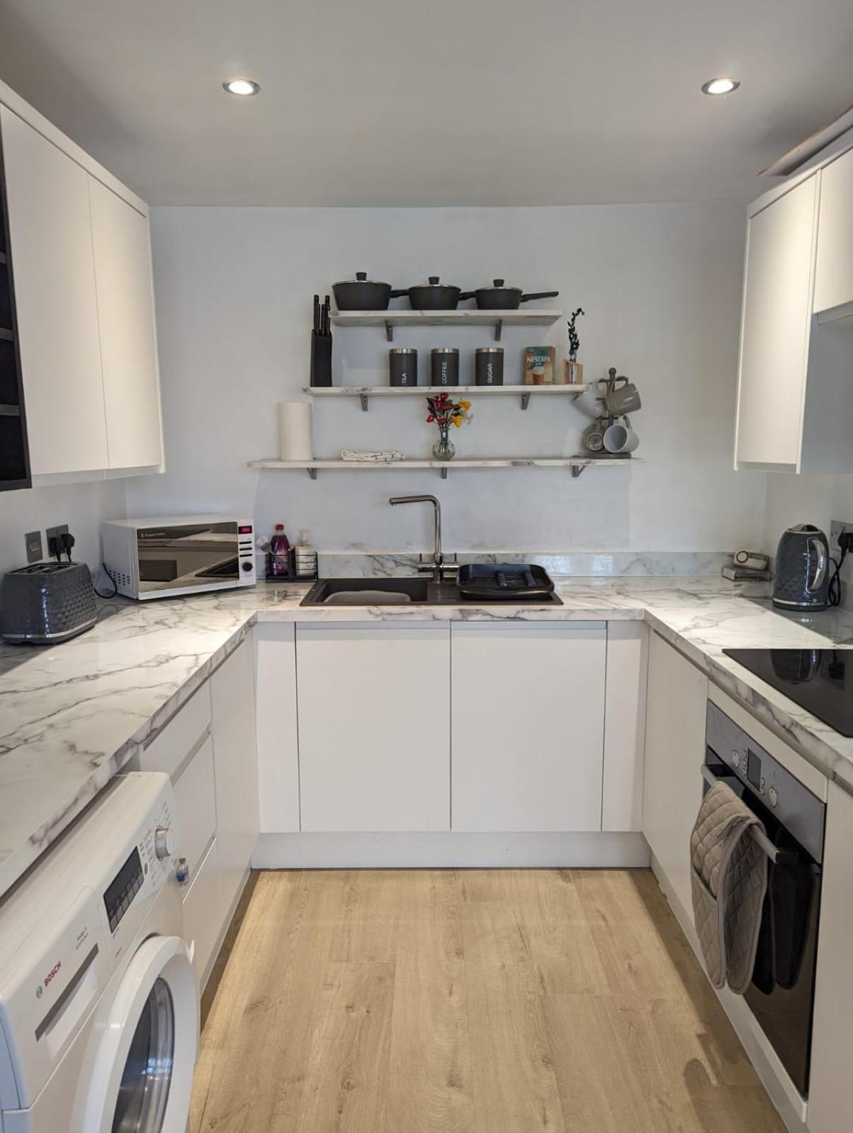 2-Bed Apartment Heart Of คาร์ดิฟฟ์ ภายนอก รูปภาพ